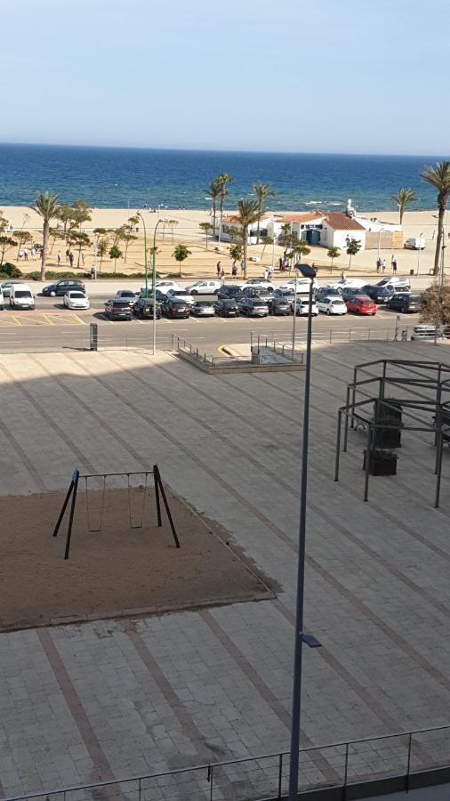 Apartmán Les Vagues Au Balcon Empuriabrava Exteriér fotografie