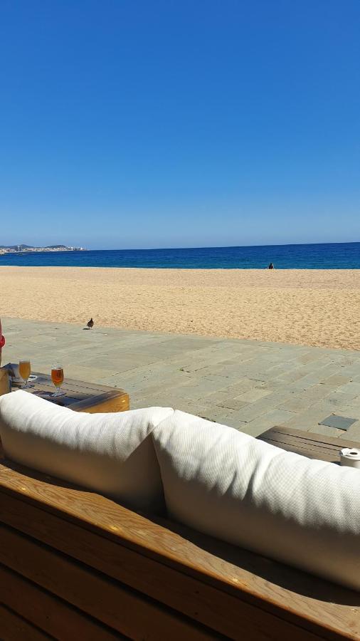 Apartmán Les Vagues Au Balcon Empuriabrava Exteriér fotografie